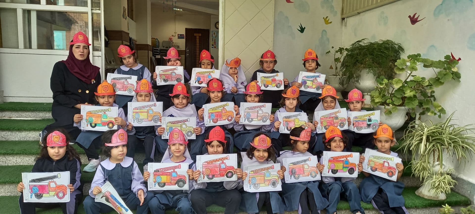 دست سازه های هنری بمناسبت روز آتش نشان